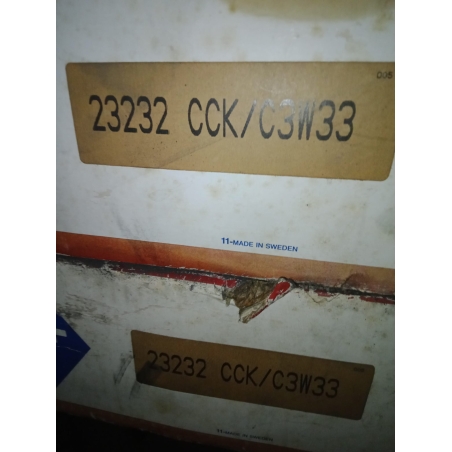 23232 CCK/C3W33 SKF Cuscinetto orientabile a rulli con foro conico e predisposizioni per la rilubrificazione
